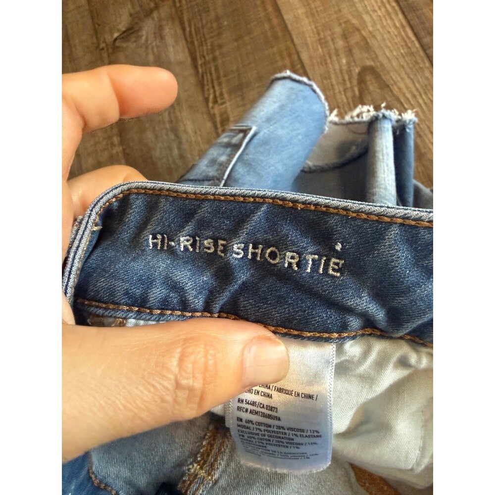 American Eagle Hi-Rise Shortie Shorts Size 2 - Picture 4 of 7